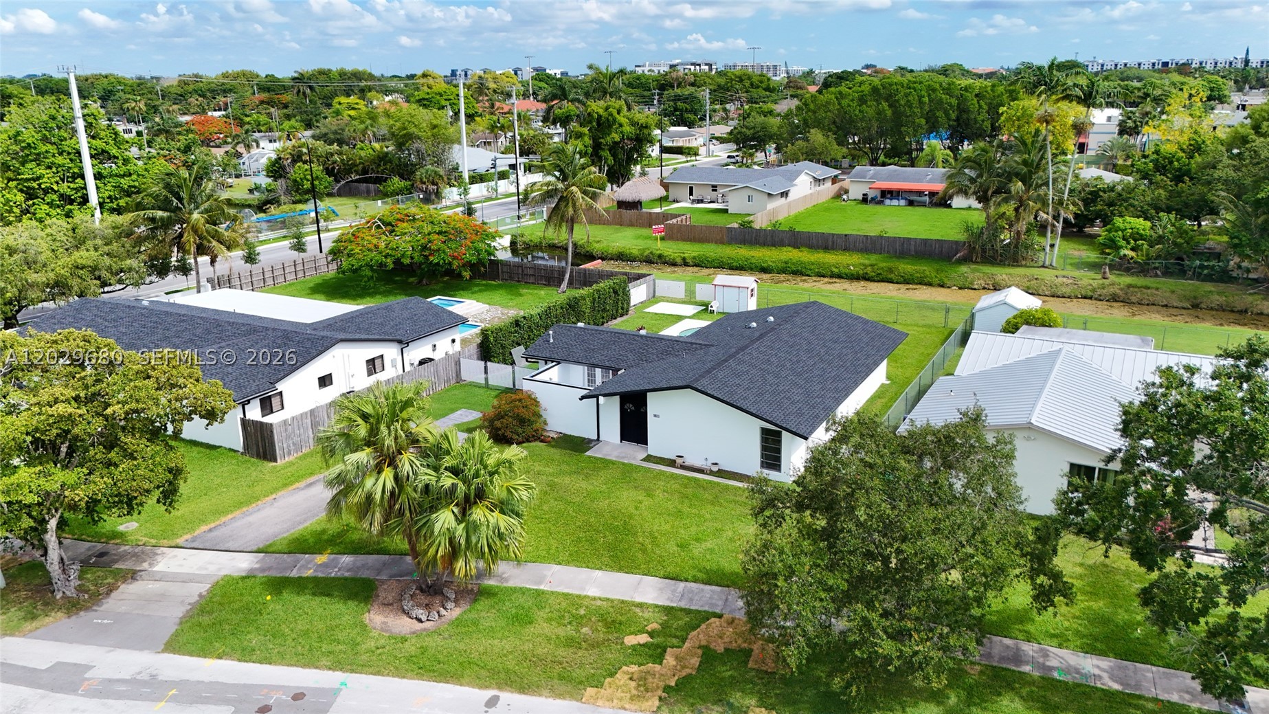 BEL AIRE - Residential