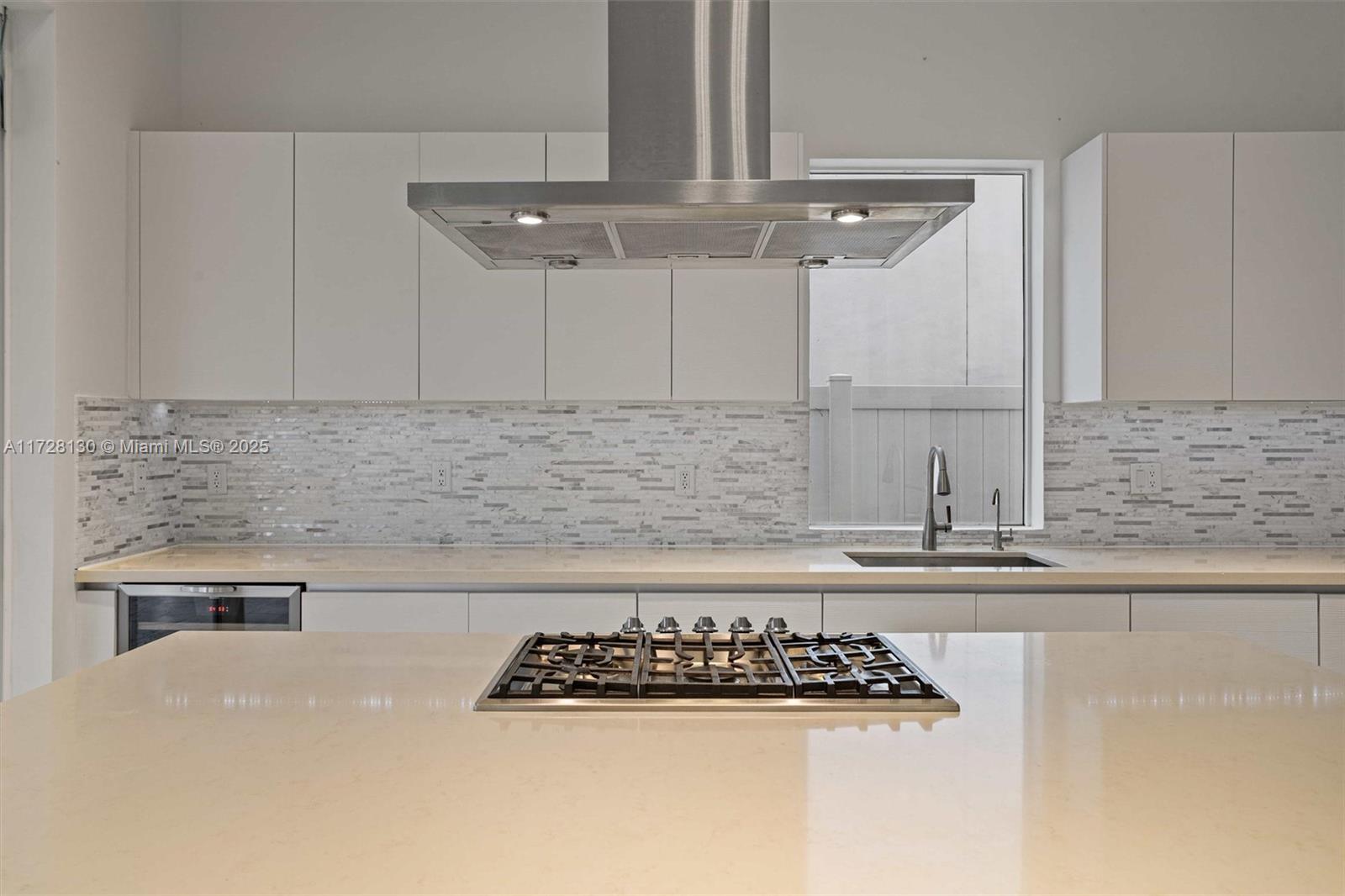 DORAL COMMONS RESIDENTIAL - Residential