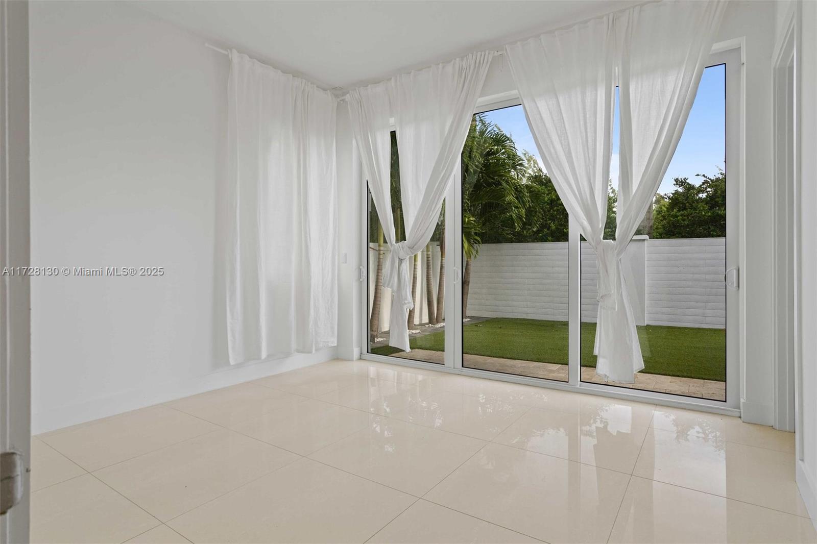DORAL COMMONS RESIDENTIAL - Residential