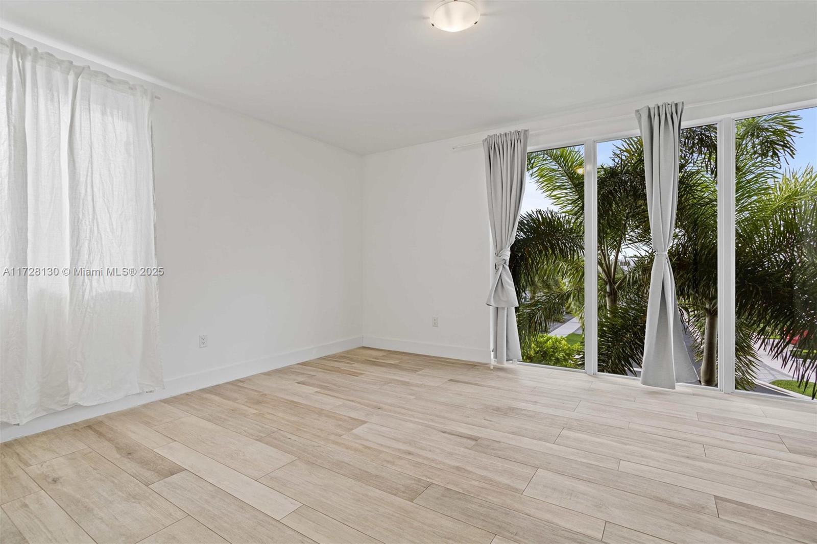 DORAL COMMONS RESIDENTIAL - Residential