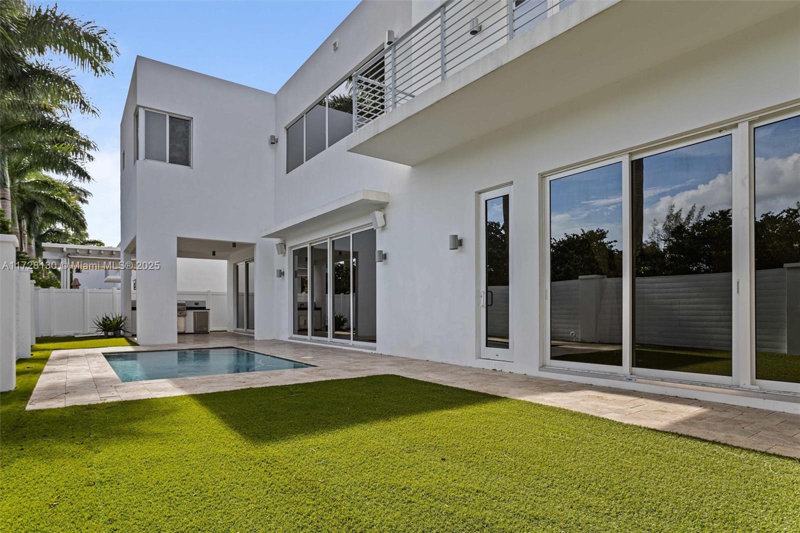 DORAL COMMONS RESIDENTIAL - Residential