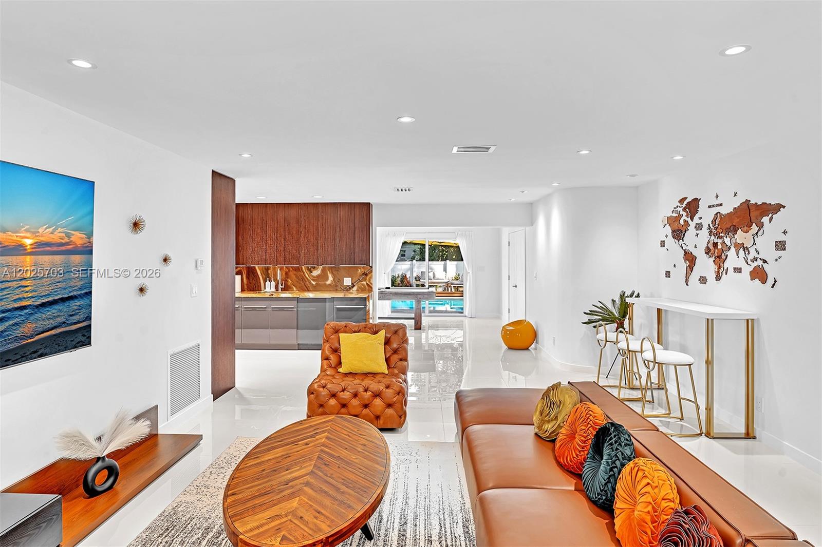 HOLLYWOOD HILLS AMEN PLAT - Residential
