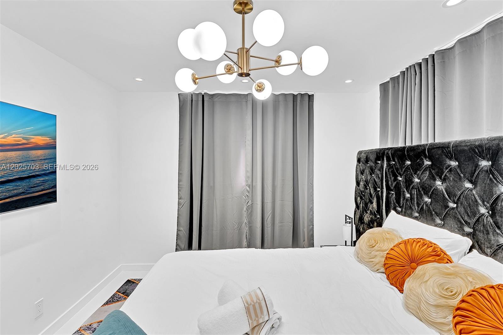 HOLLYWOOD HILLS AMEN PLAT - Residential