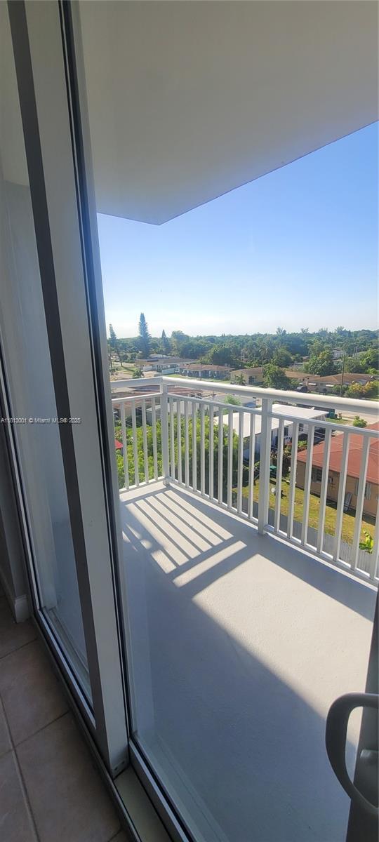 HARBOUR POINTE OF MIAMI C - Residential Lease