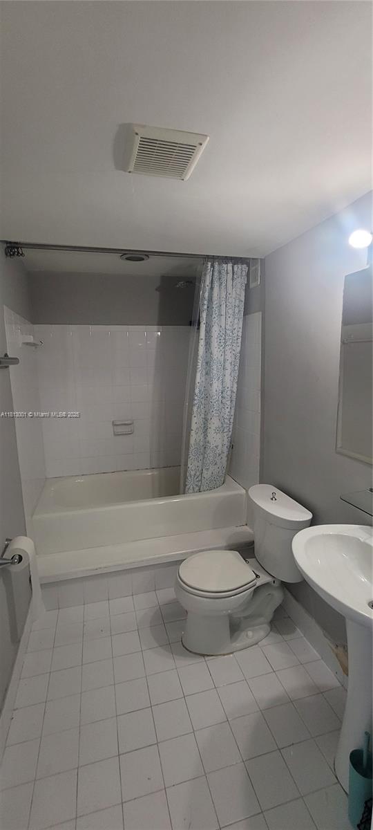 HARBOUR POINTE OF MIAMI C - Residential Lease