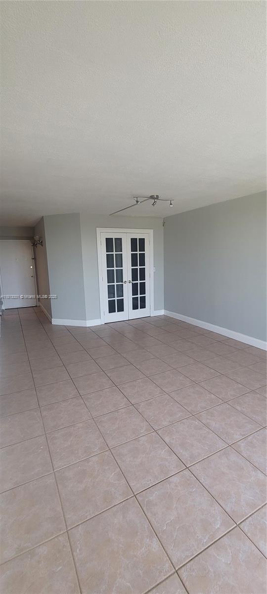HARBOUR POINTE OF MIAMI C - Residential Lease