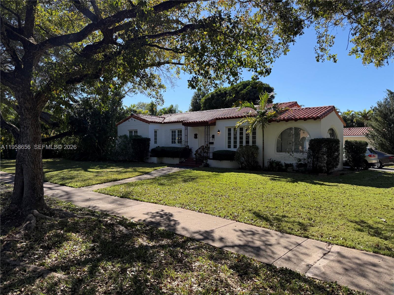 CORAL GABLES SEC B - Residential