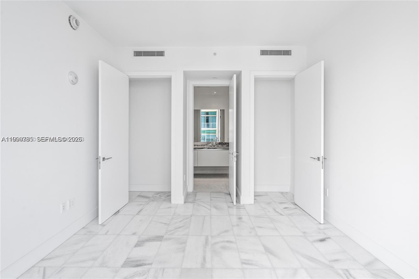 ESCOTTONIA PARK - Residential