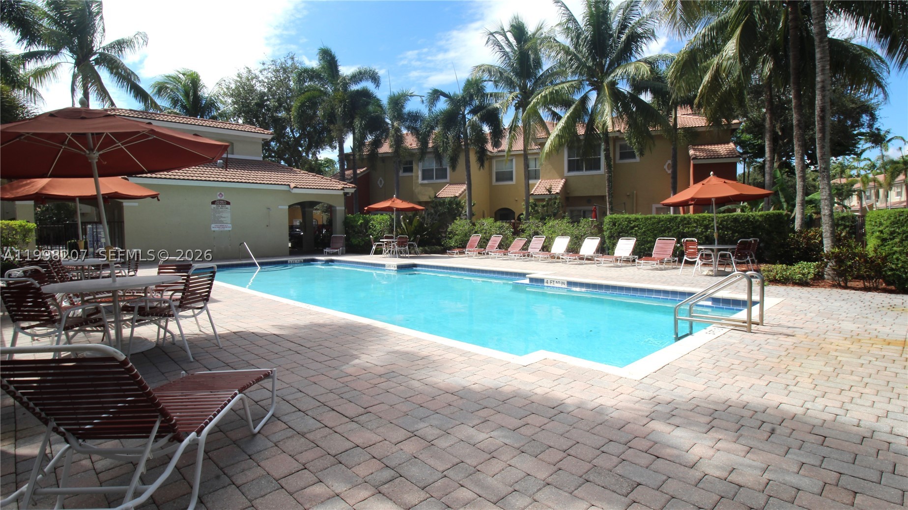 MERRICK PRESERVE CONDO - Residential
