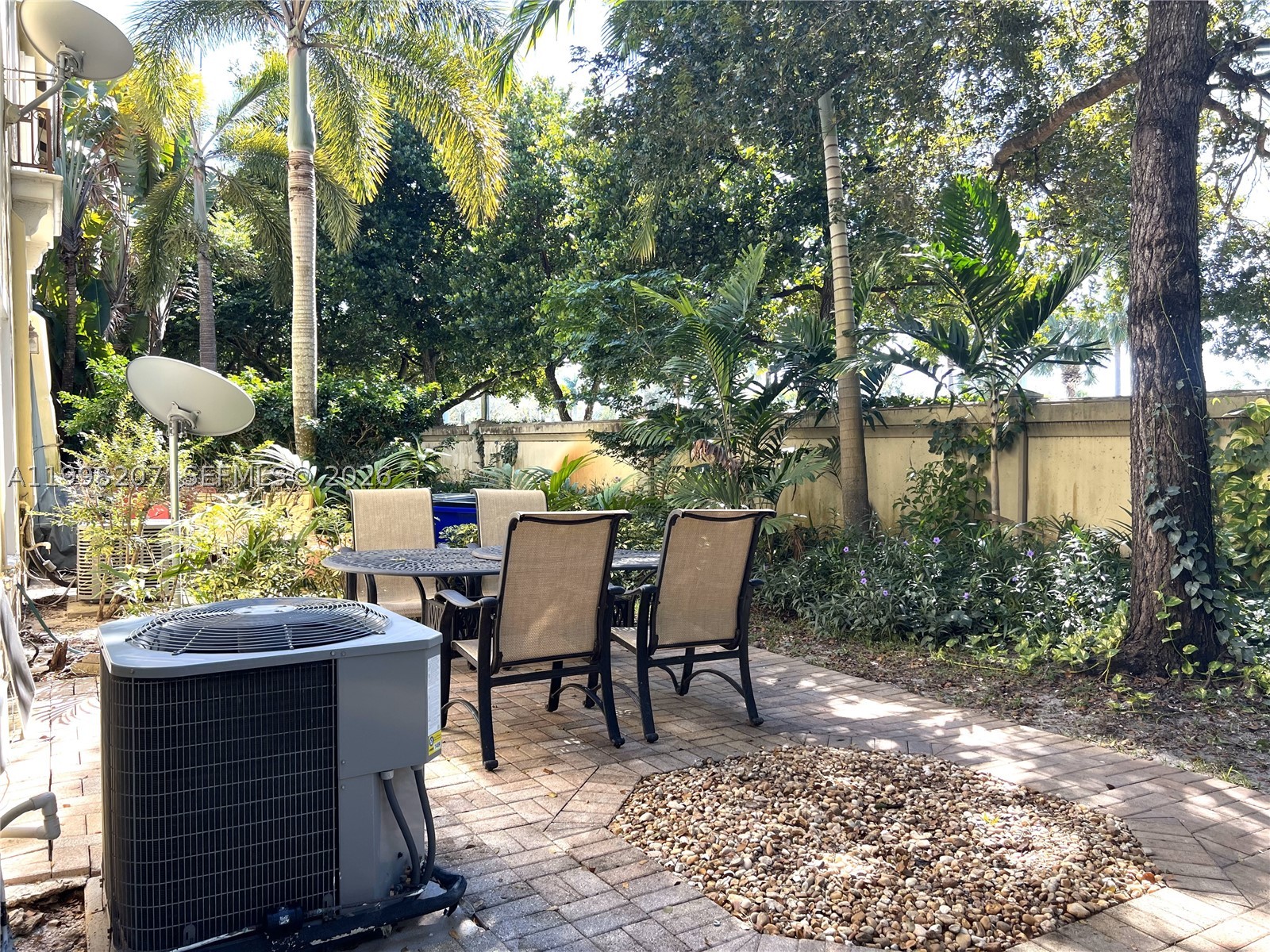 MERRICK PRESERVE CONDO - Residential