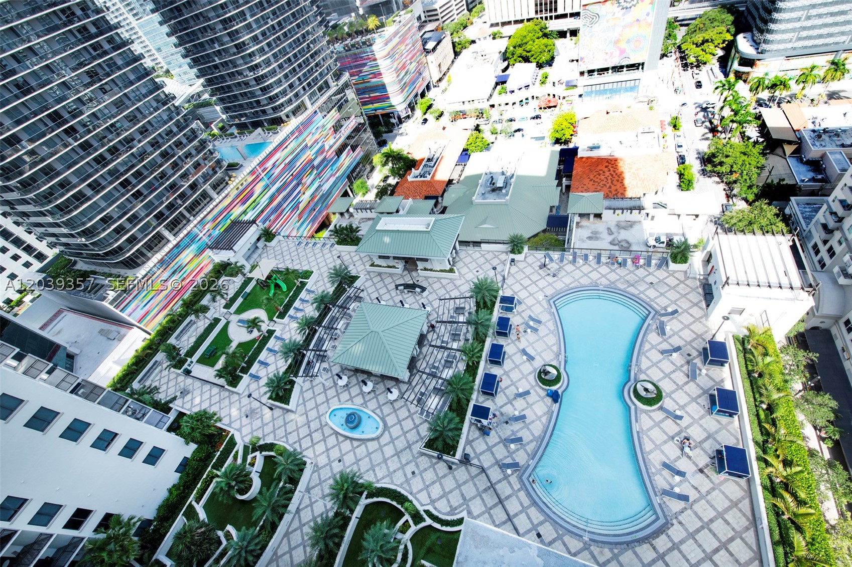 NINE MARY BRICKELL - Residential