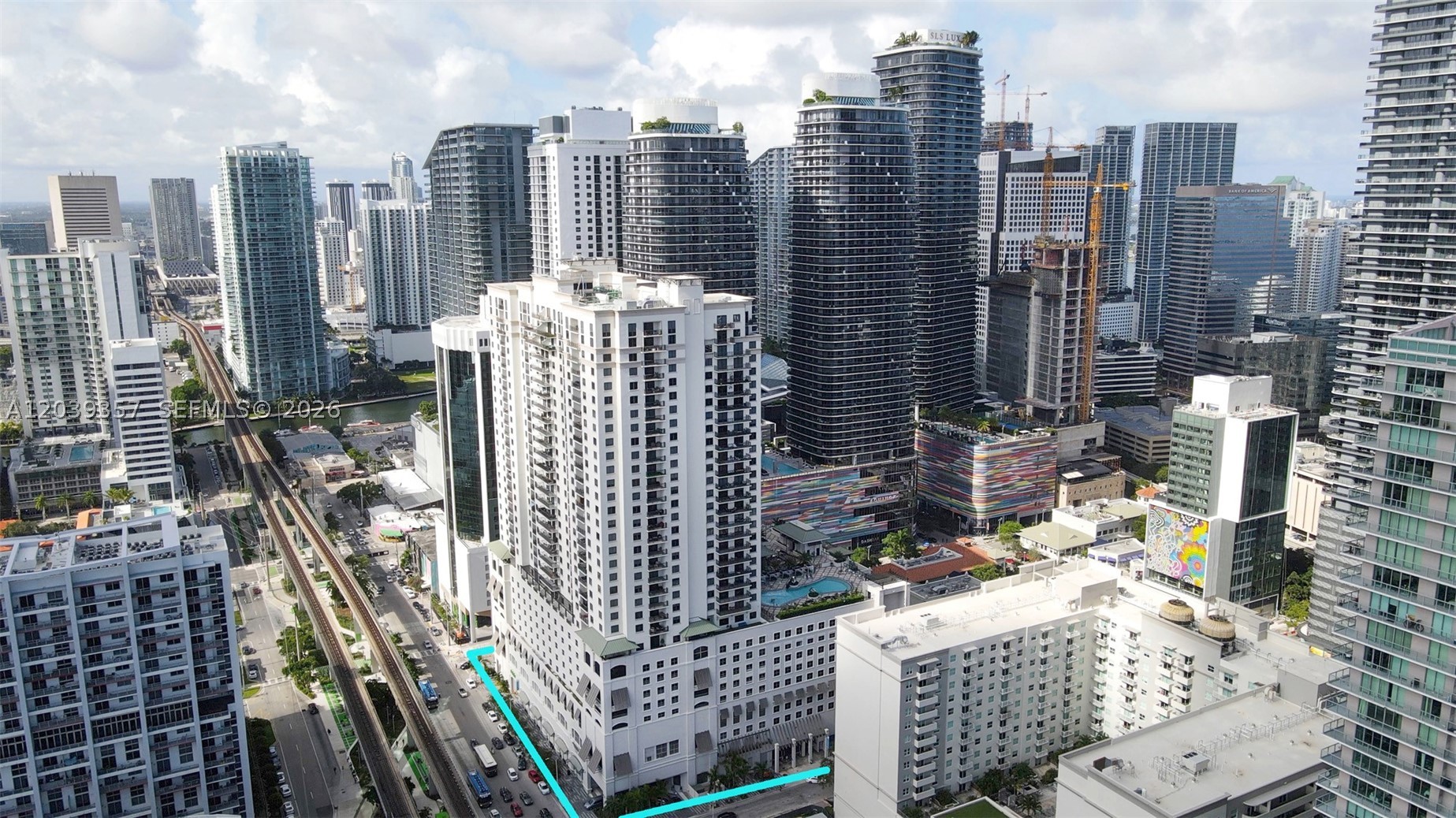 NINE MARY BRICKELL - Residential