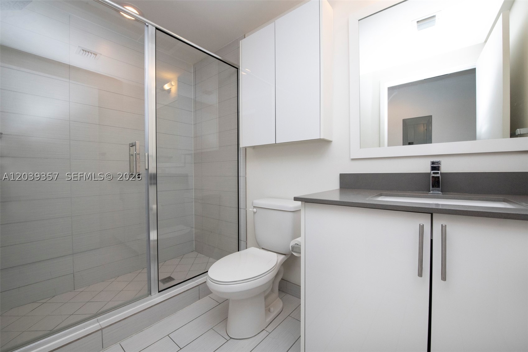 NINE MARY BRICKELL - Residential