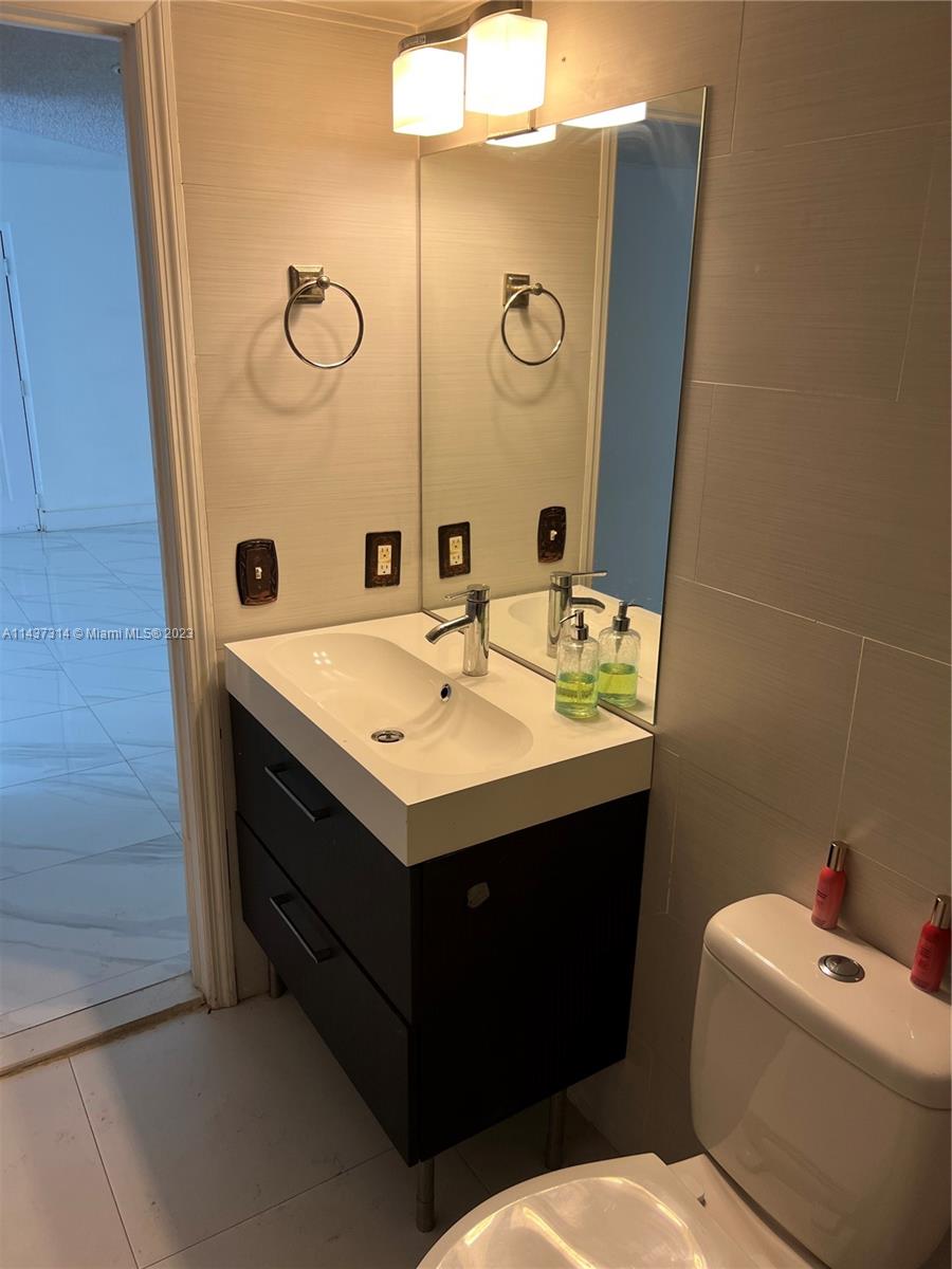 VILLA RUSTICA I CONDO - Residential Lease