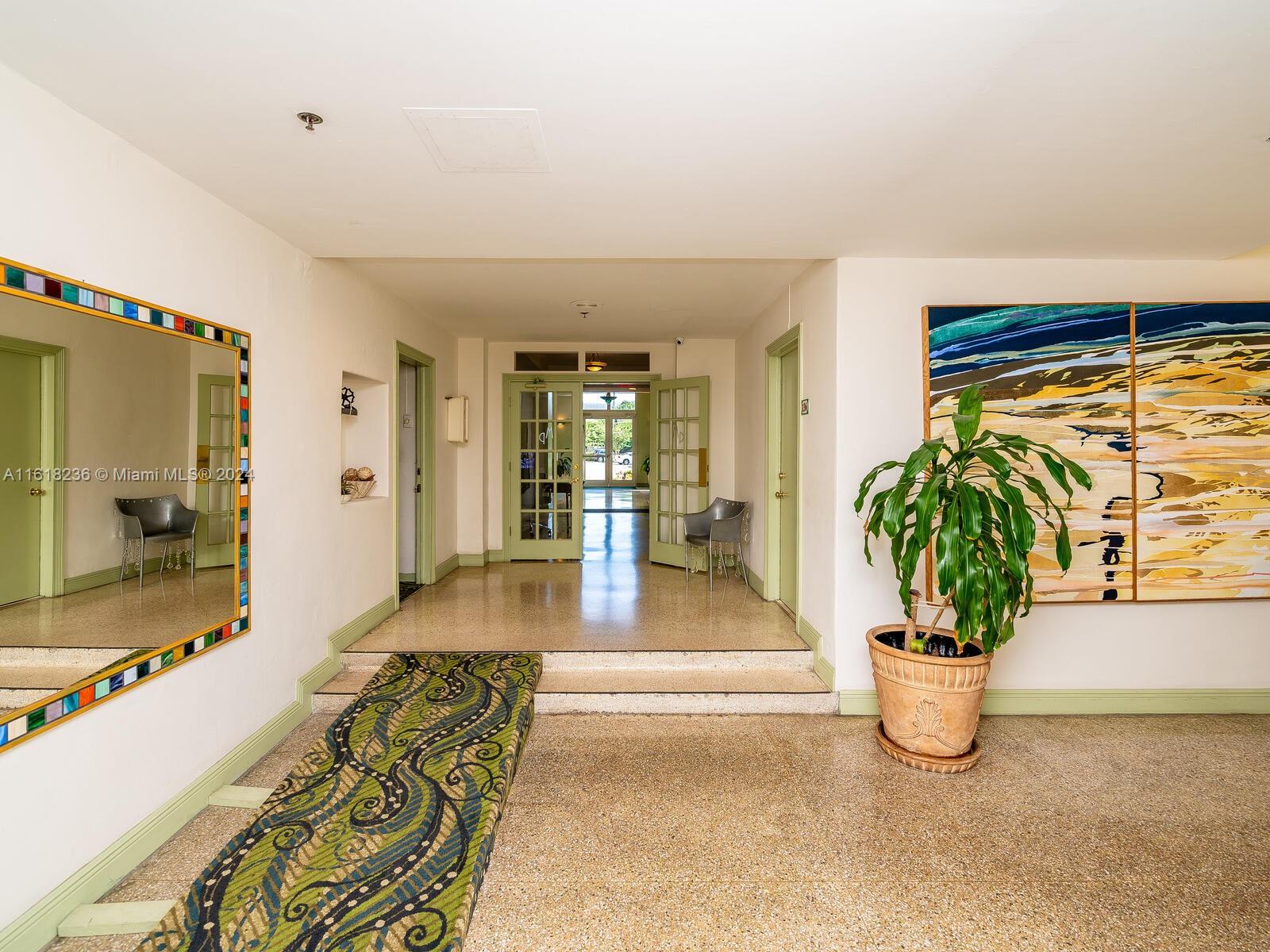 THE MANTELL CONDO - Residential Lease