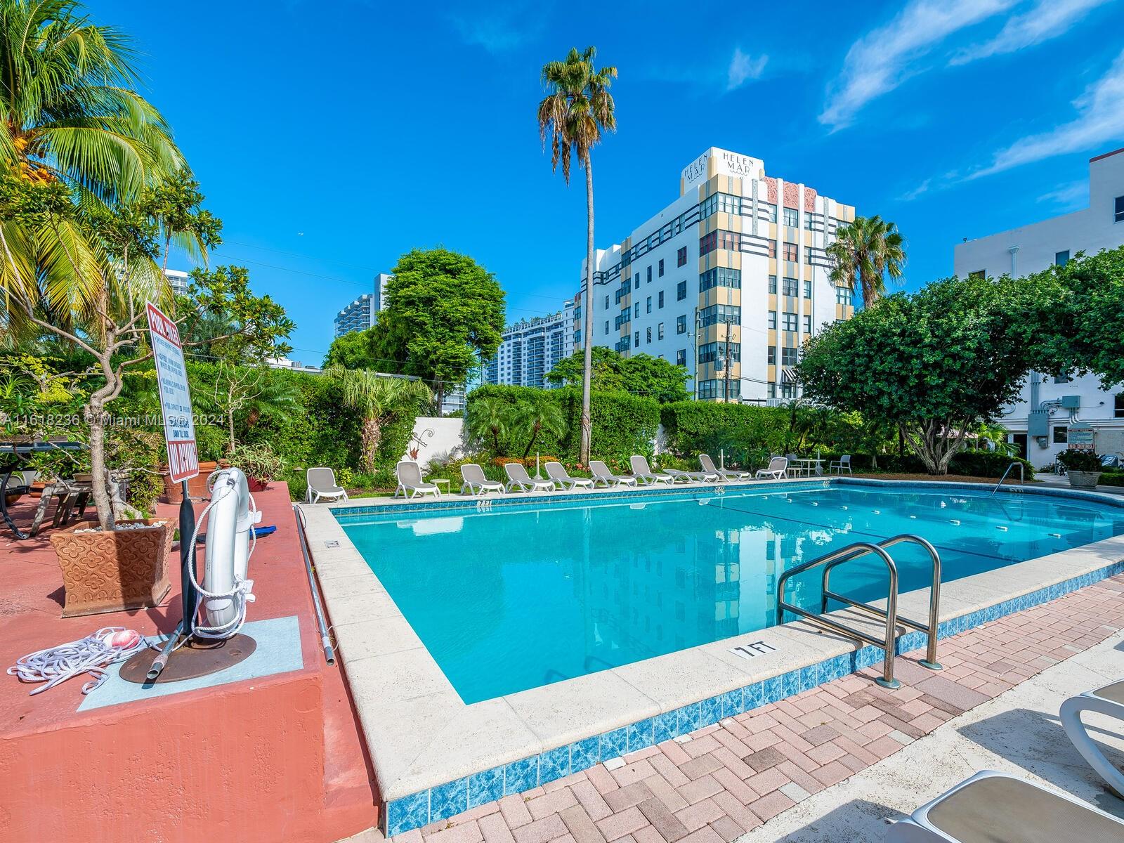 THE MANTELL CONDO - Residential Lease