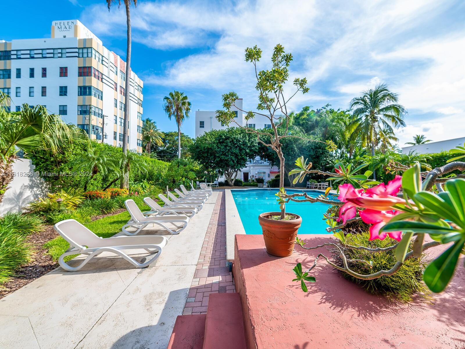 THE MANTELL CONDO - Residential Lease