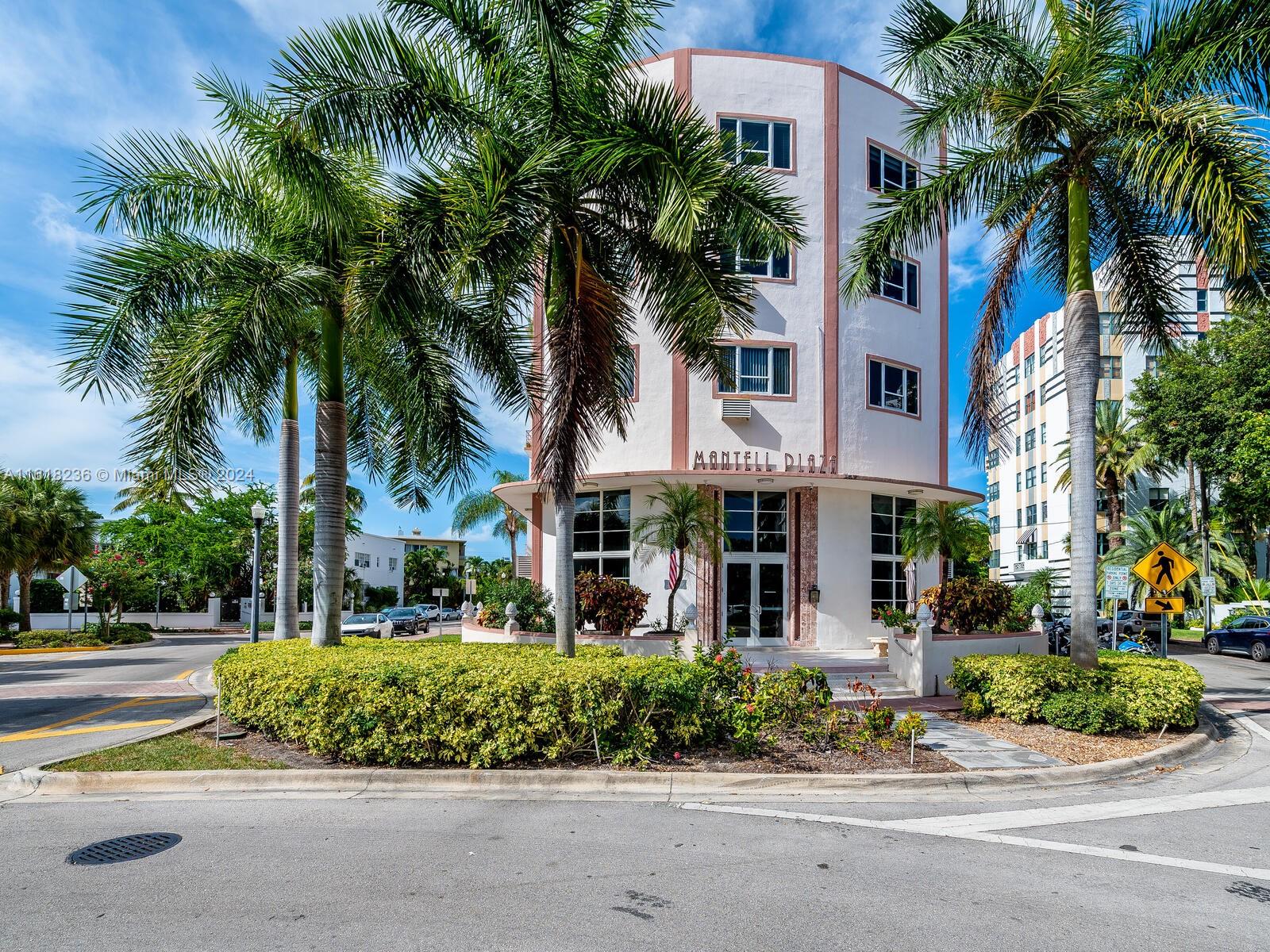 THE MANTELL CONDO - Residential Lease