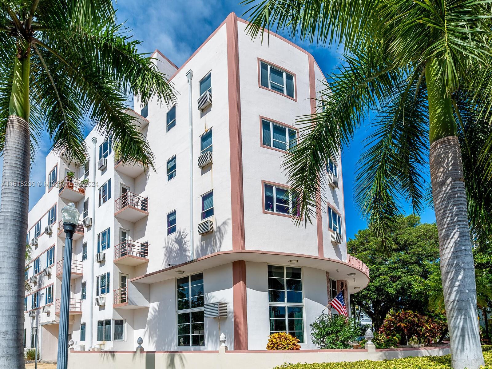 THE MANTELL CONDO - Residential Lease