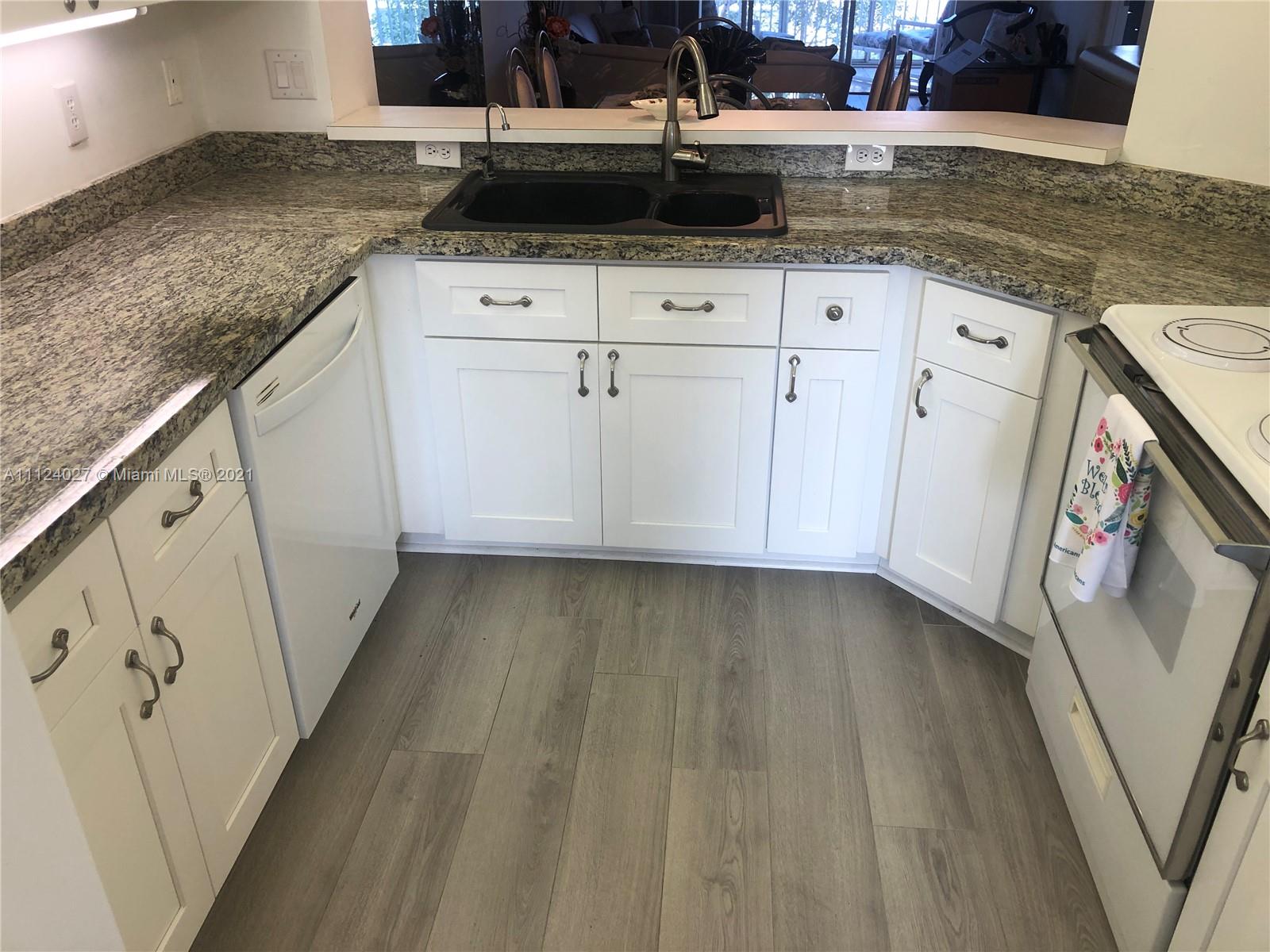 TRENT E CONDO - Residential