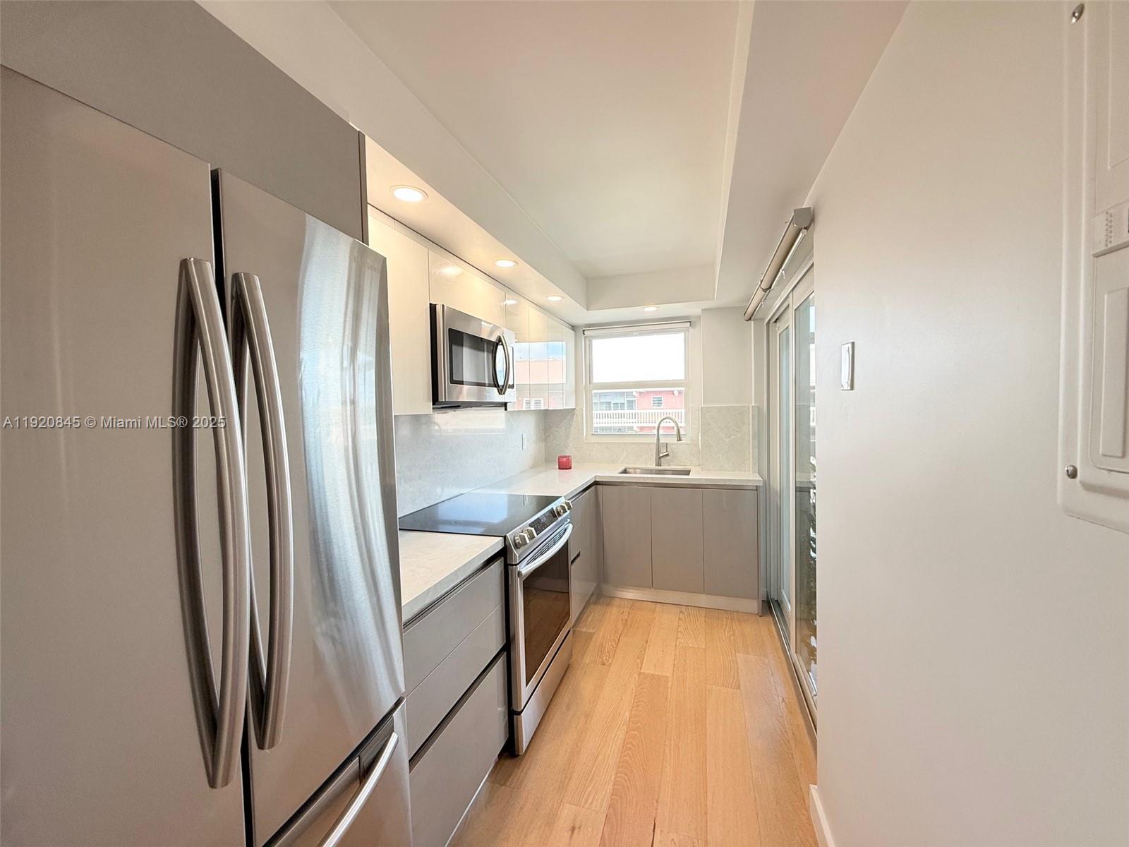 ELDORADO PLAZA WEST CONDO - Residential