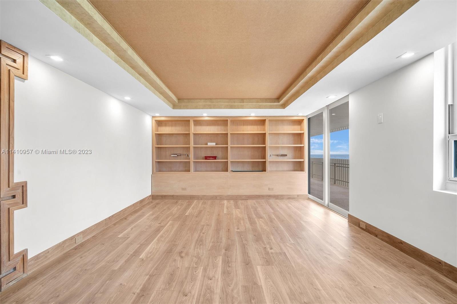 GROVE ISLE CONDO - Residential