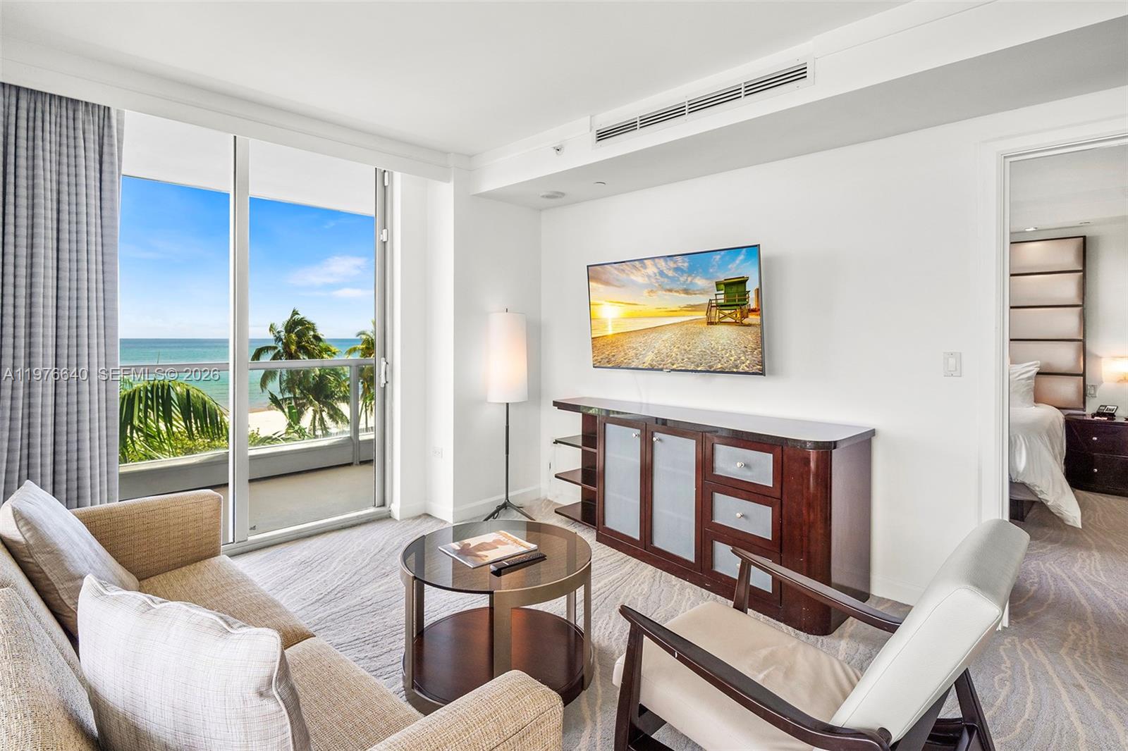 FONTAINEBLEAU III OCEAN C - Residential