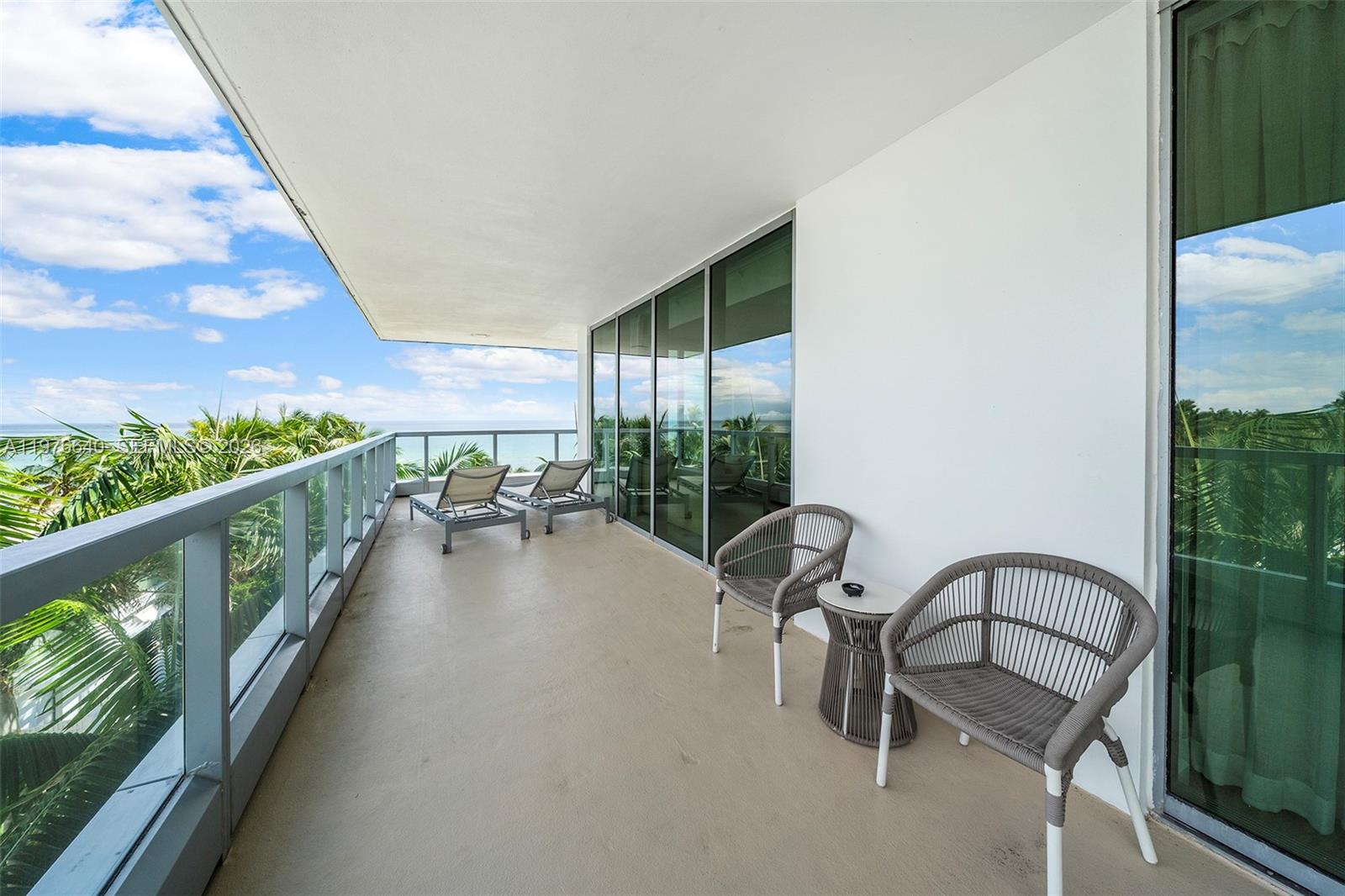 FONTAINEBLEAU III OCEAN C - Residential