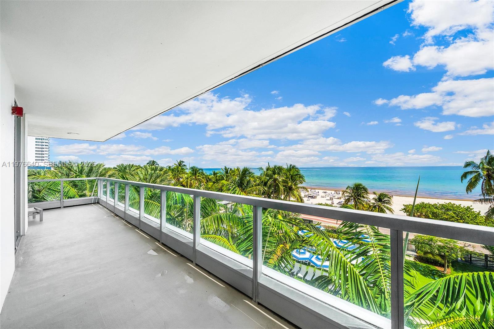 FONTAINEBLEAU III OCEAN C - Residential