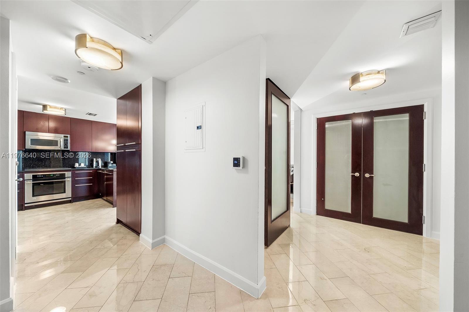 FONTAINEBLEAU III OCEAN C - Residential