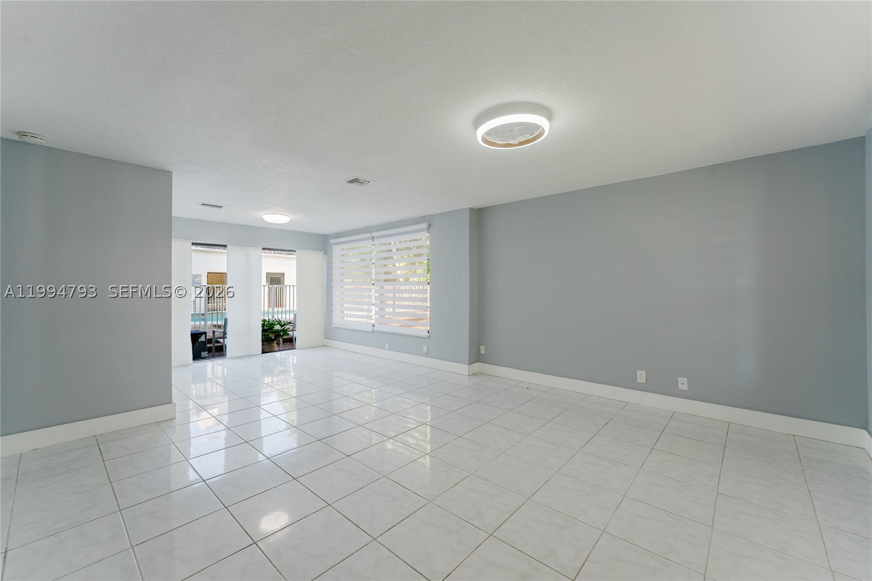 PALM SPRINGS VILLAGE COND - Residential