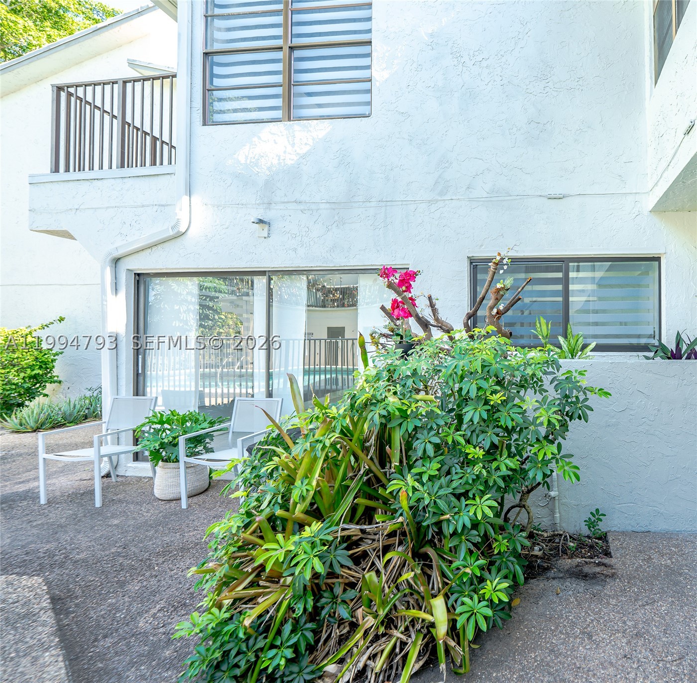 PALM SPRINGS VILLAGE COND - Residential