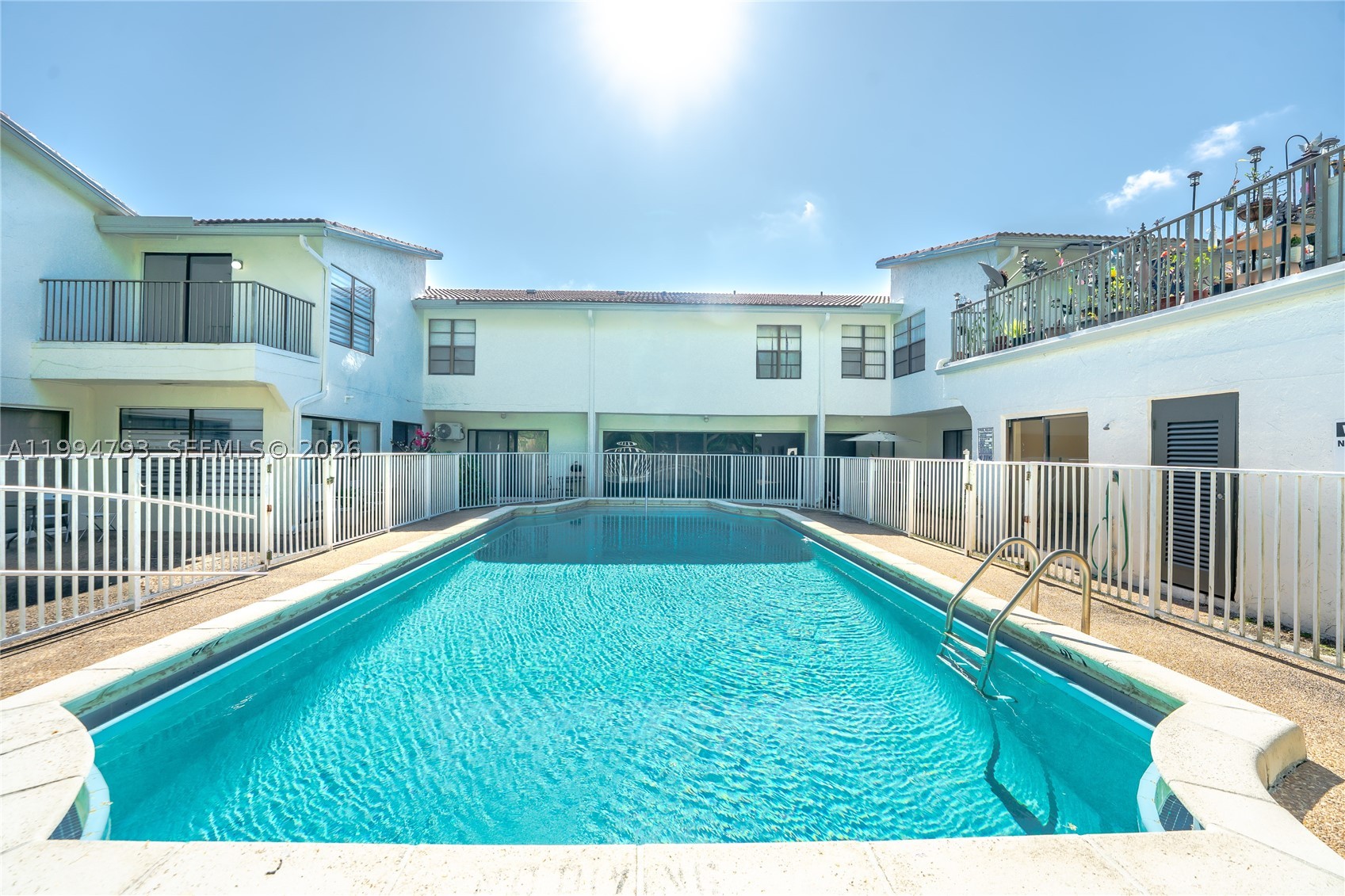PALM SPRINGS VILLAGE COND - Residential