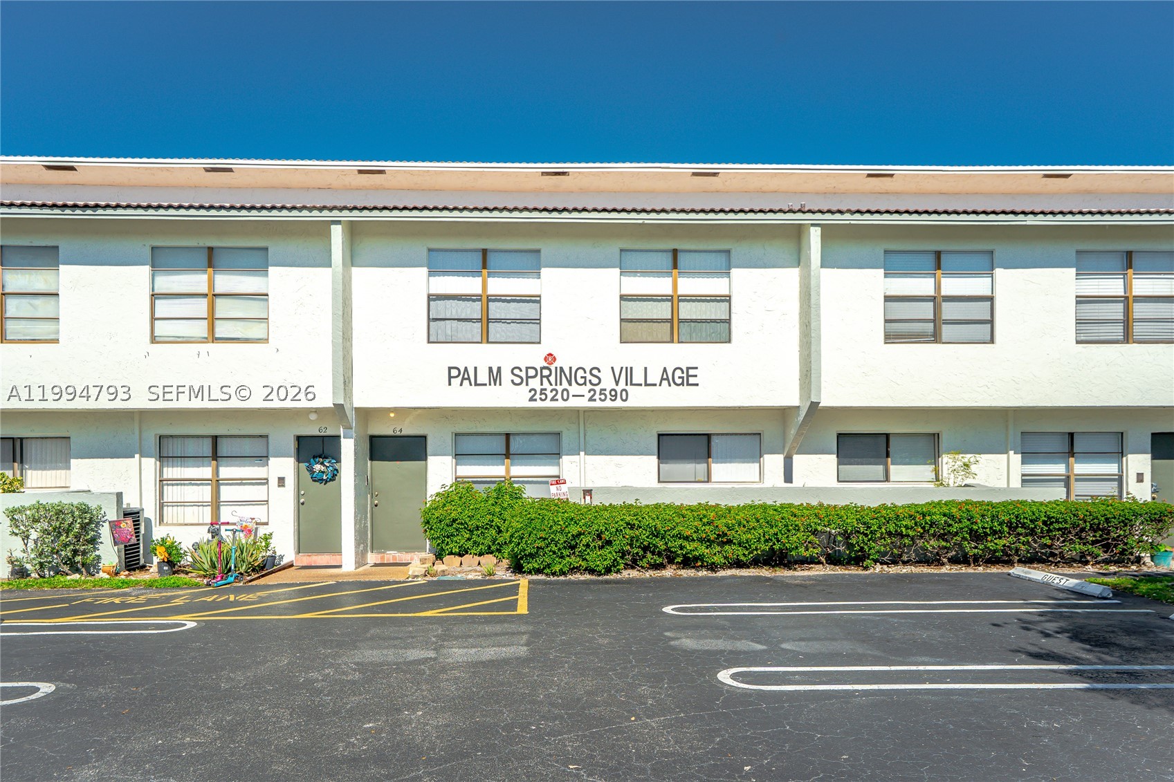 PALM SPRINGS VILLAGE COND - Residential