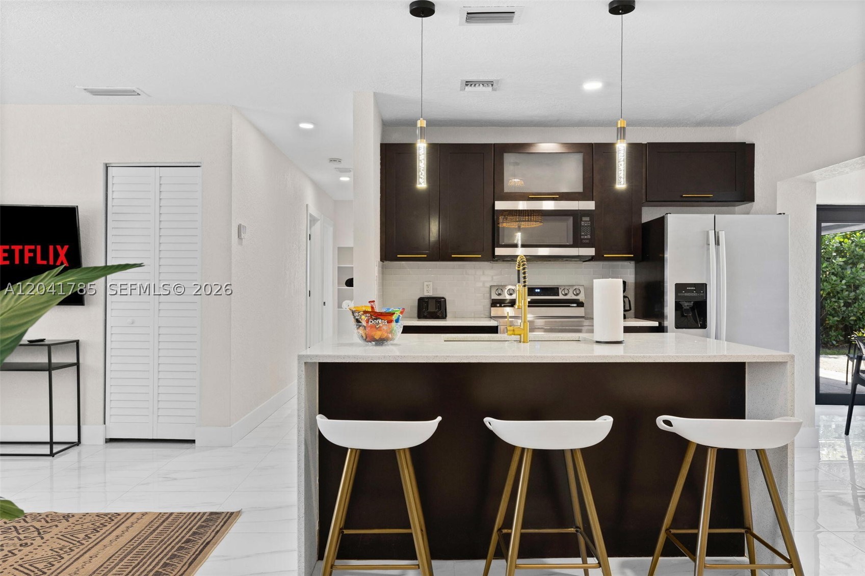 BOULEVARD PARK - Residential Lease