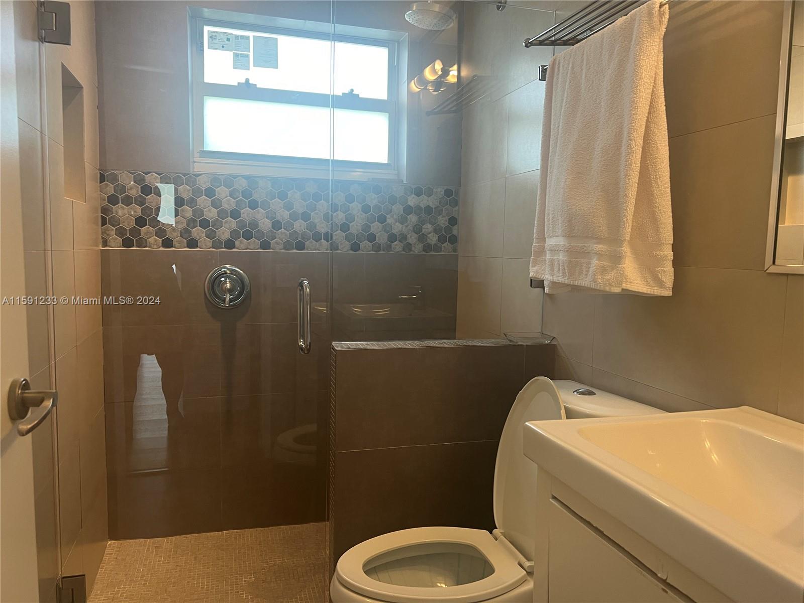 VISTA SHORES CO-OP - Residential Lease