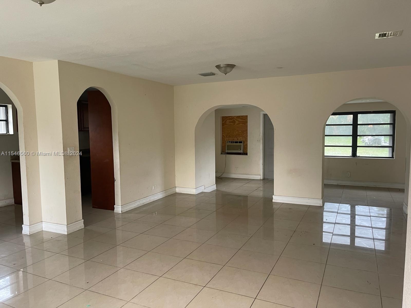 SUNNY ISLES INLAND - Residential