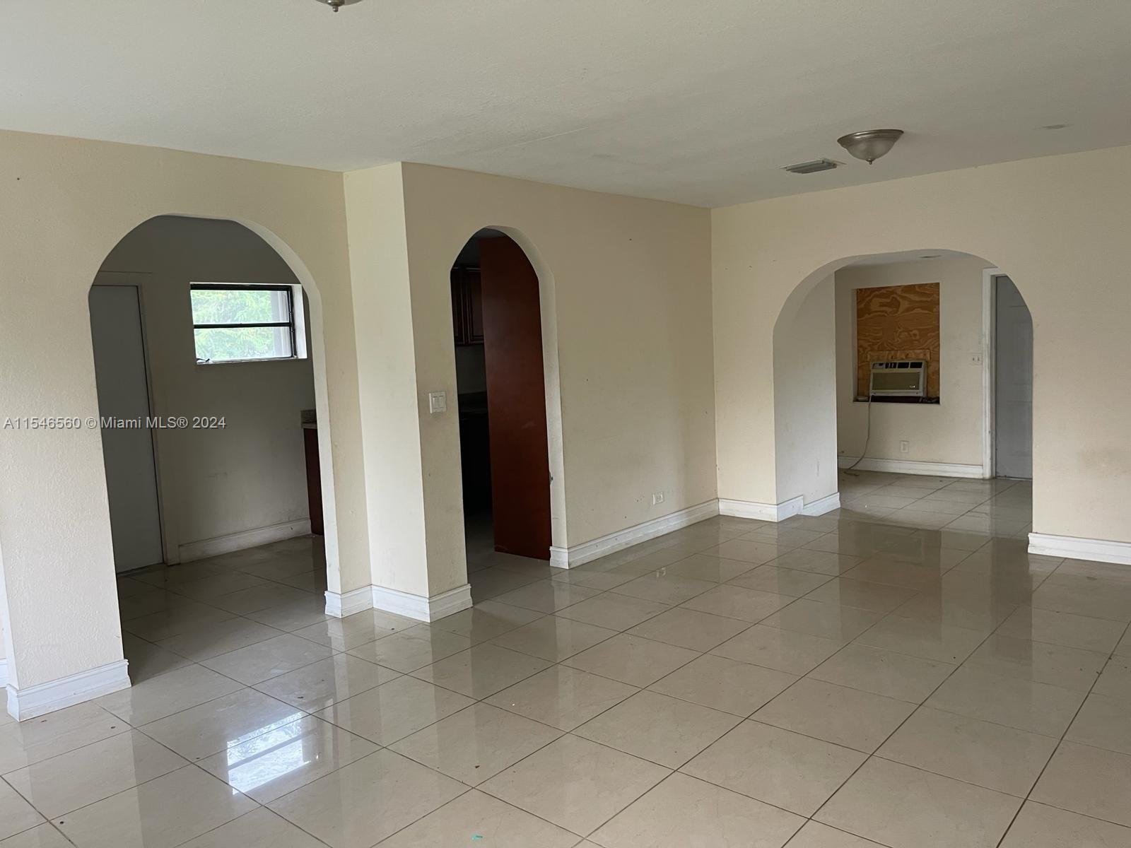 SUNNY ISLES INLAND - Residential