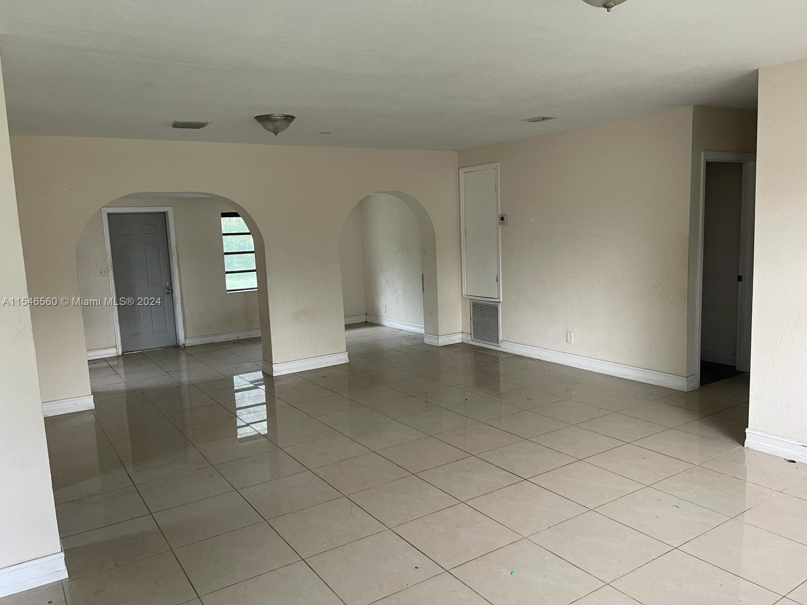 SUNNY ISLES INLAND - Residential