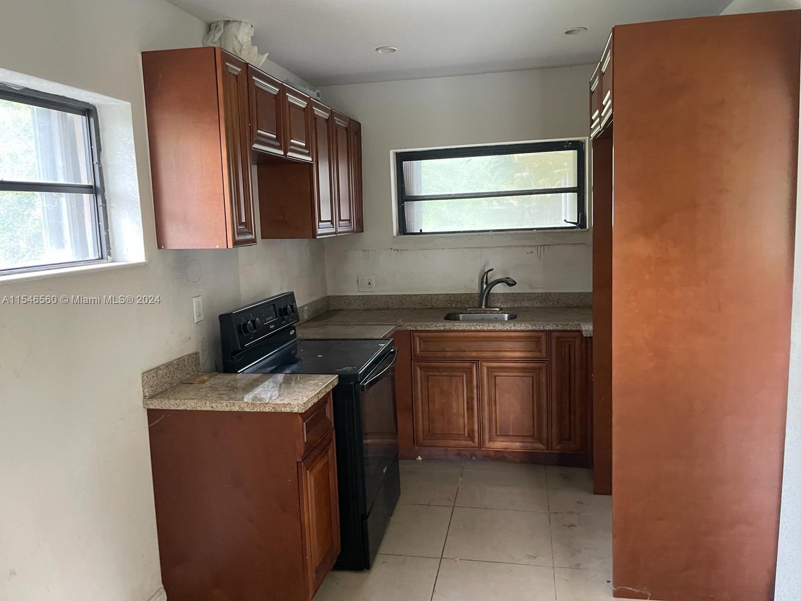 SUNNY ISLES INLAND - Residential