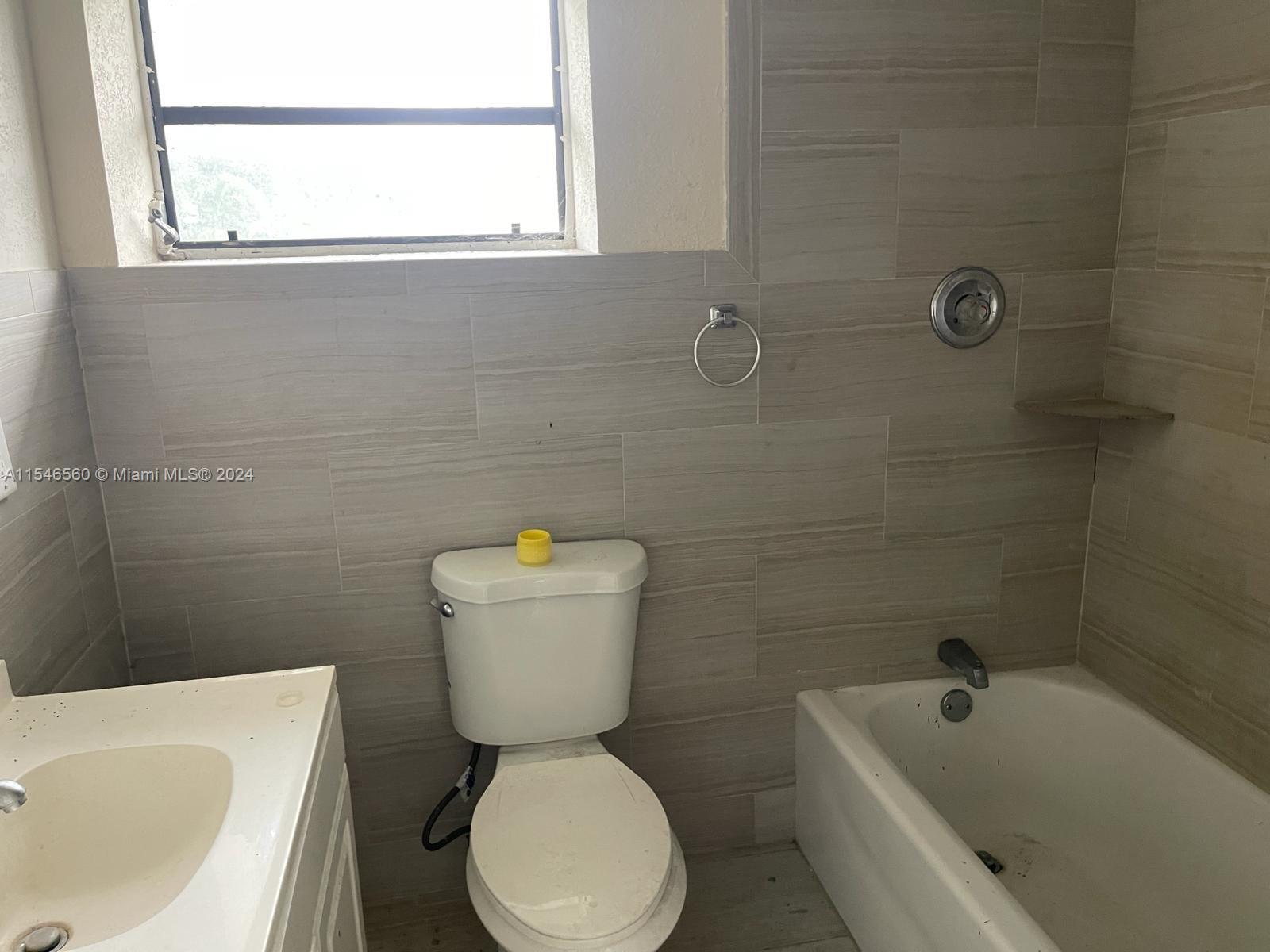 SUNNY ISLES INLAND - Residential