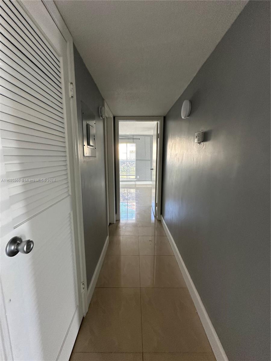 SAVANNAH AT RIVERSIDE CON - Residential Lease