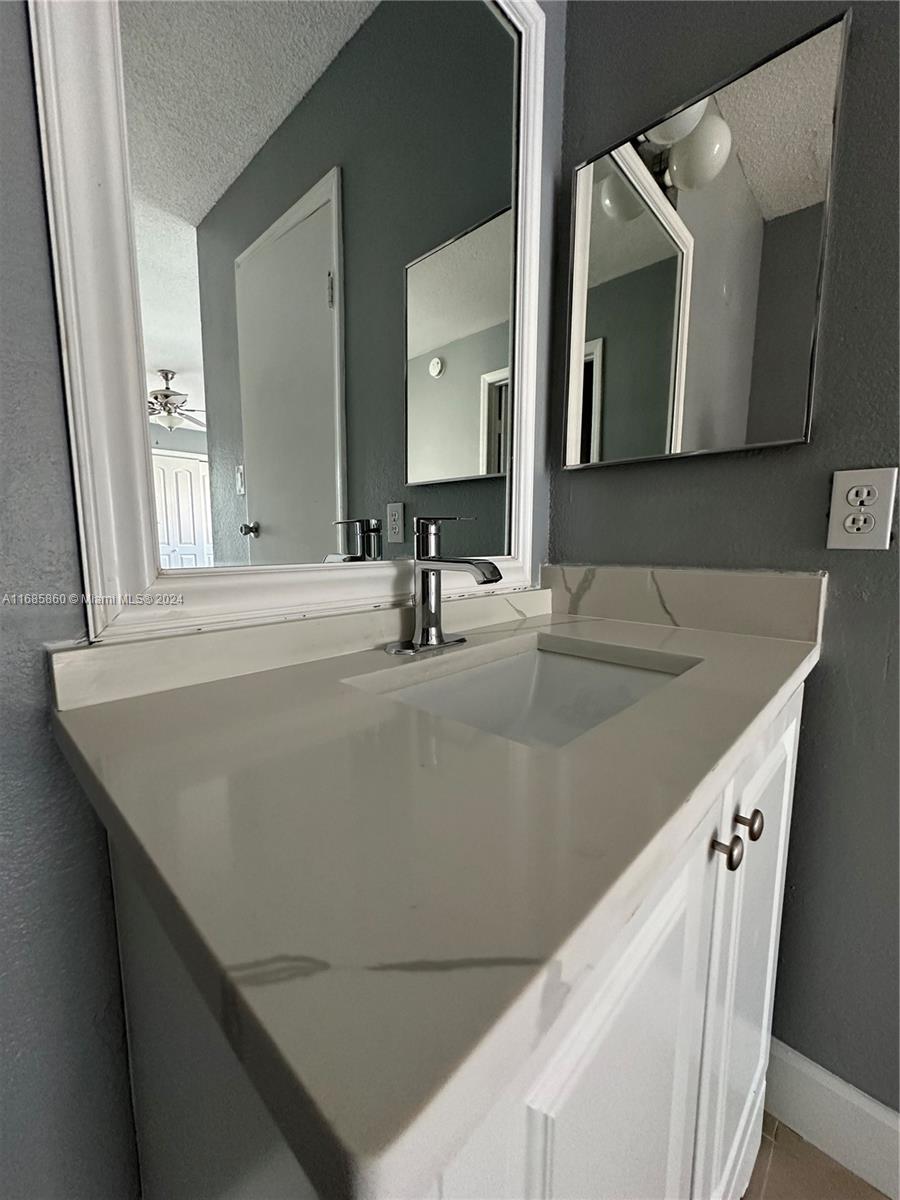 SAVANNAH AT RIVERSIDE CON - Residential Lease