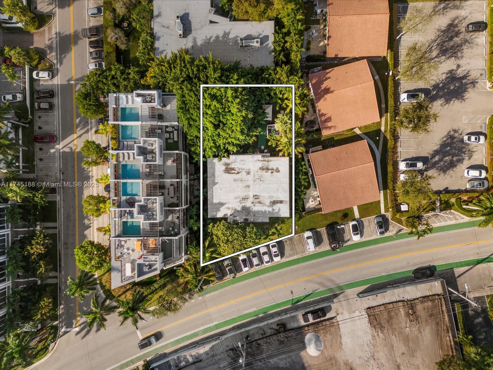BAY HARBOR ISLAND - Residential Income