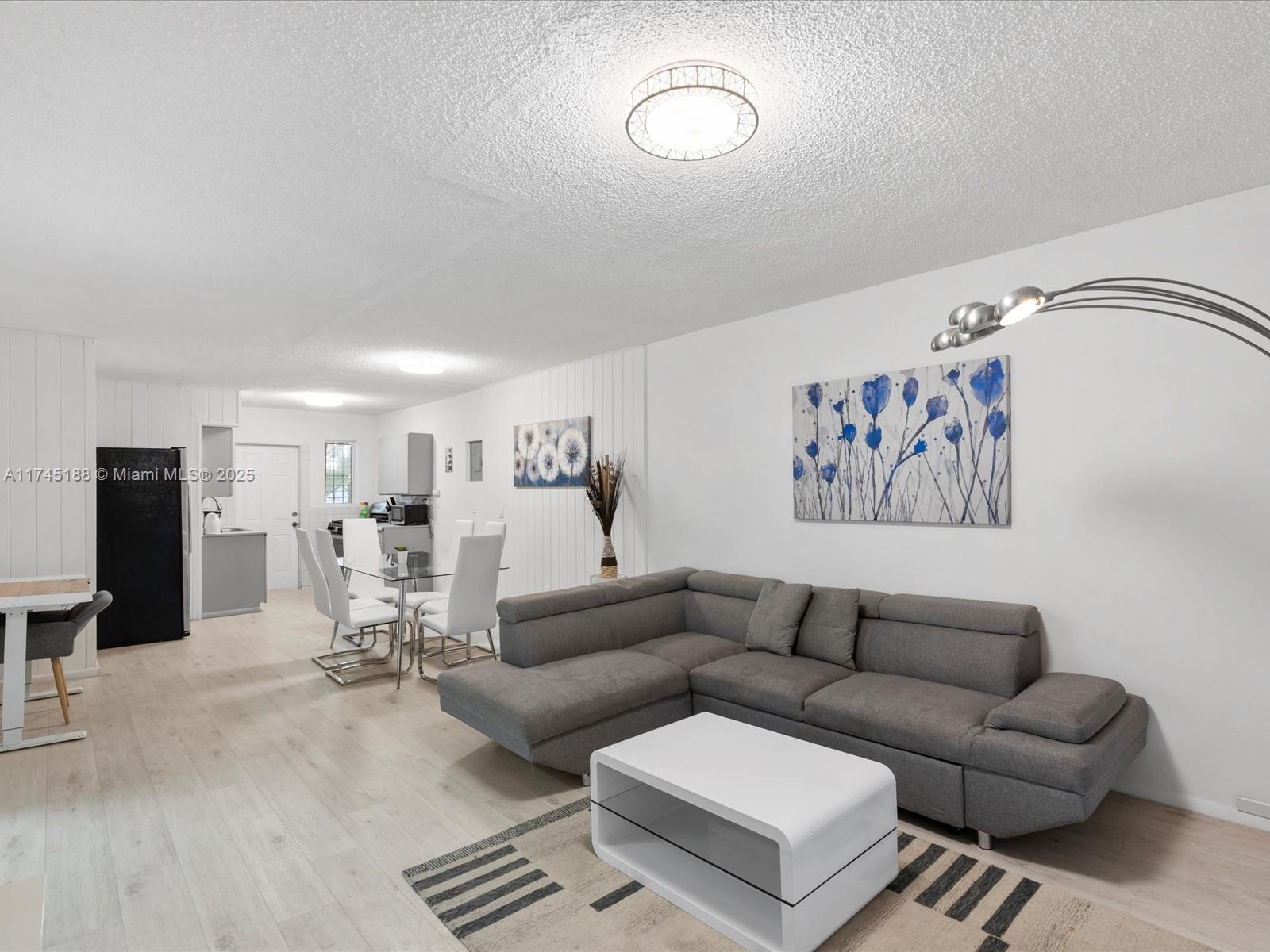 BAY HARBOR ISLAND - Residential Income