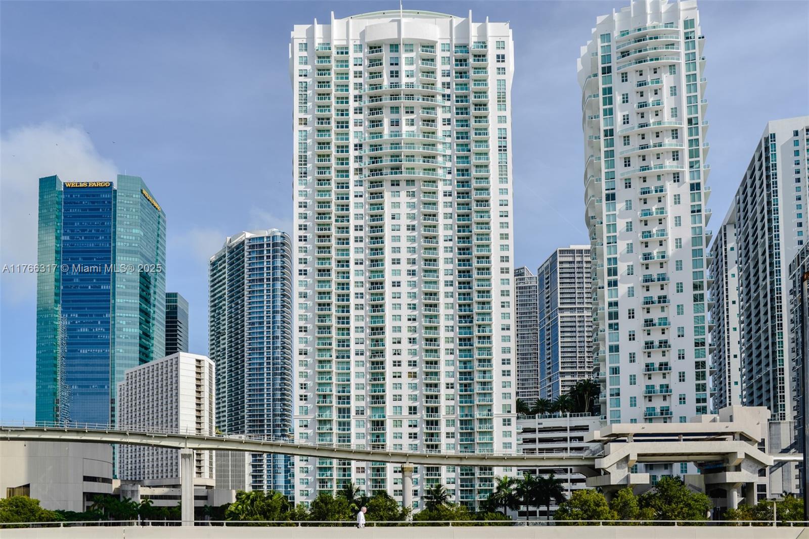 BRICKELL ON THE RIVER N T - Residential Lease