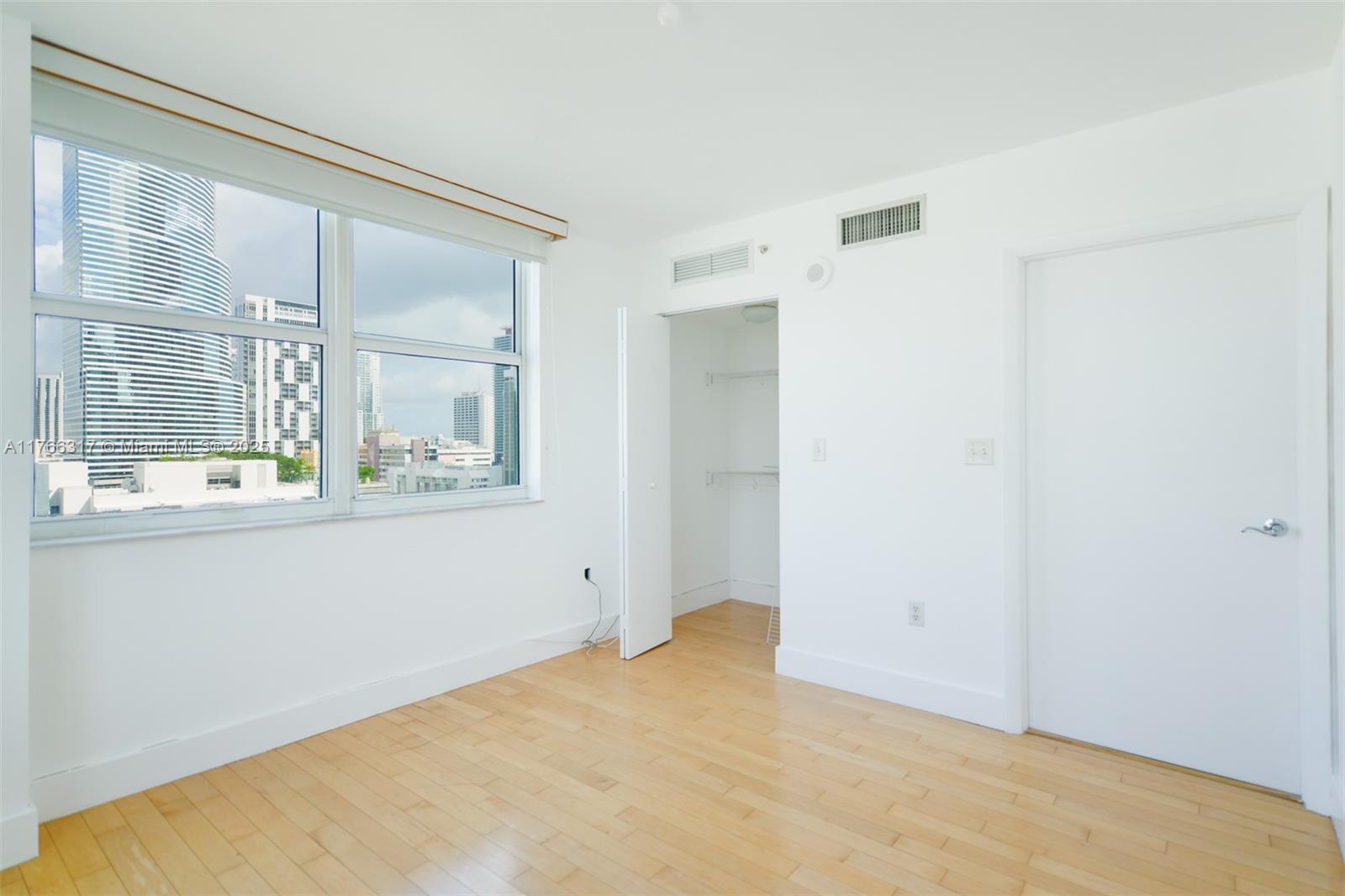 BRICKELL ON THE RIVER N T - Residential Lease