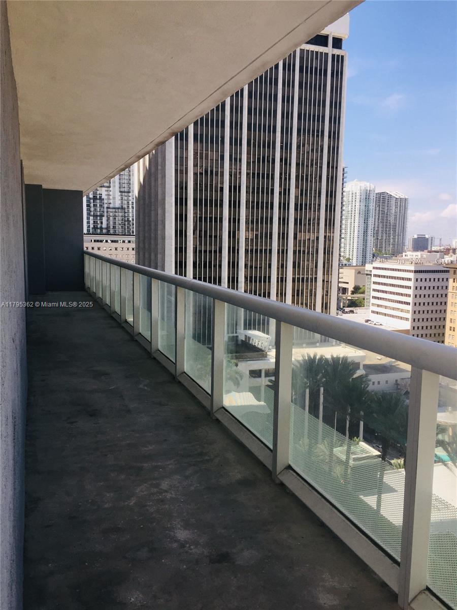 50 BISCAYNE CONDO - Residential Lease