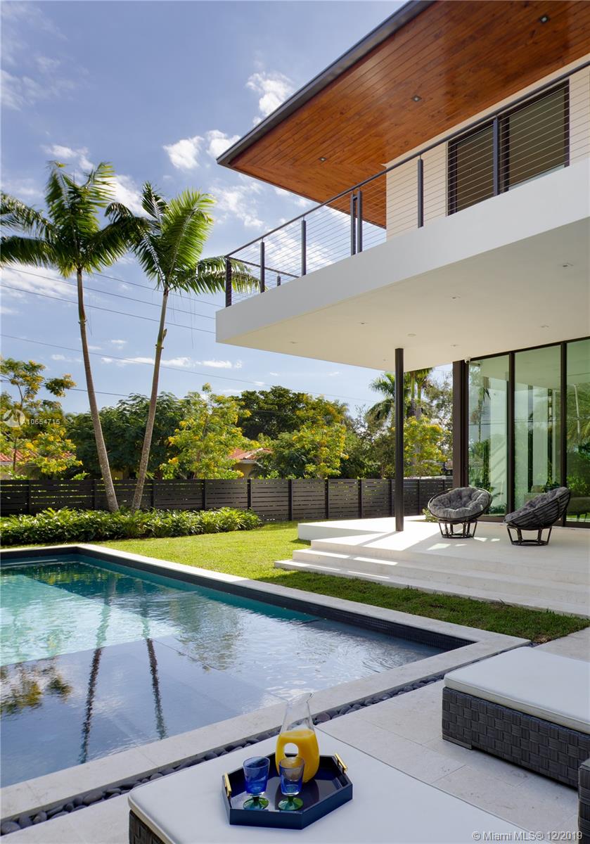 BAY HARBOR ISLAND - Residential