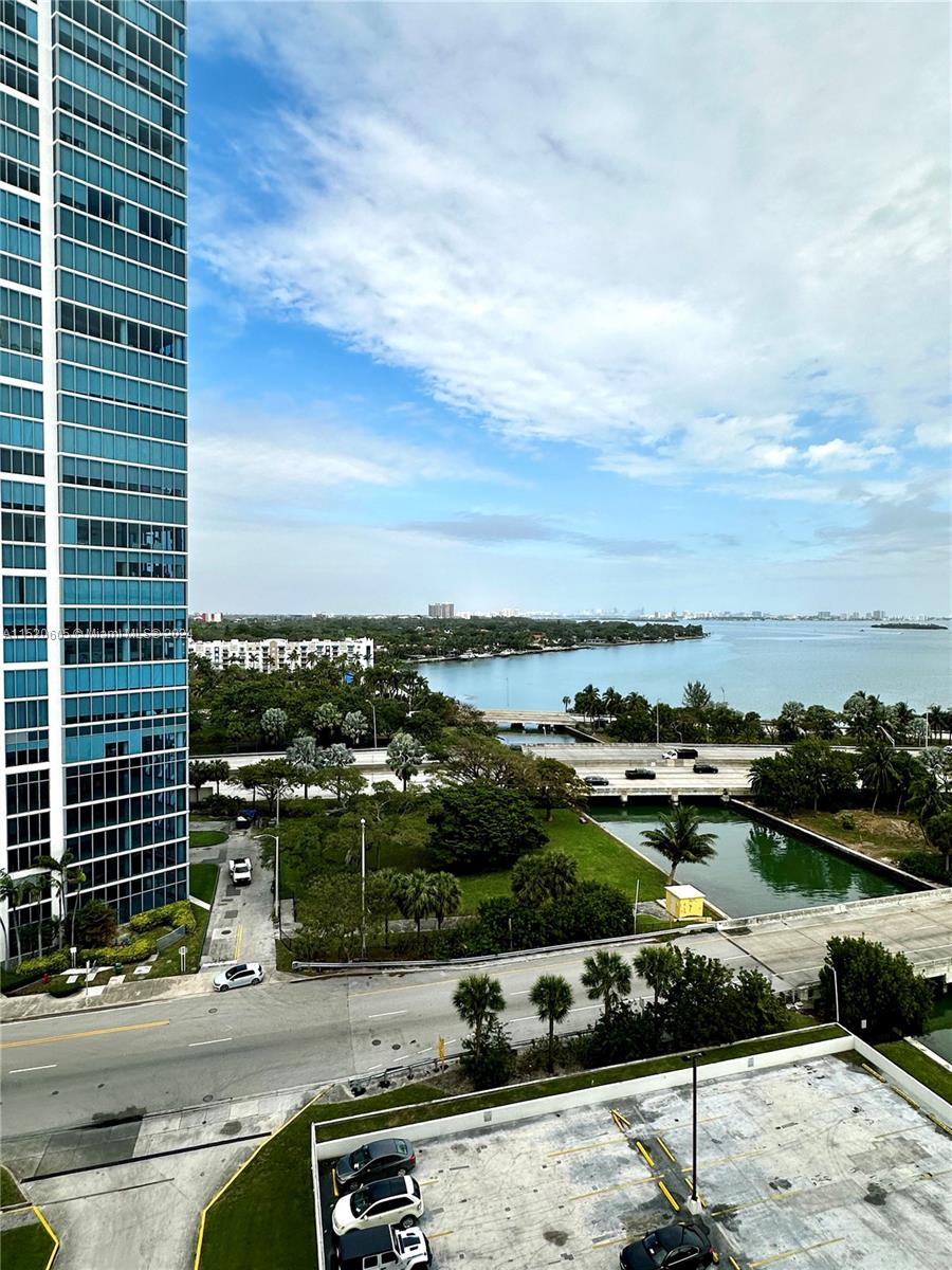 CHARTER CLUB CONDO - Residential Lease